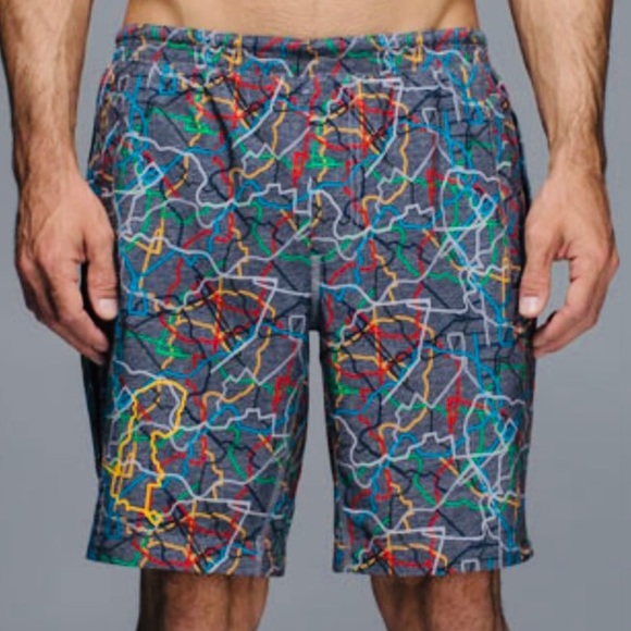 🦄 RARE Lululemon Seawheeze 2015 Shorts - Picture 3 of 11